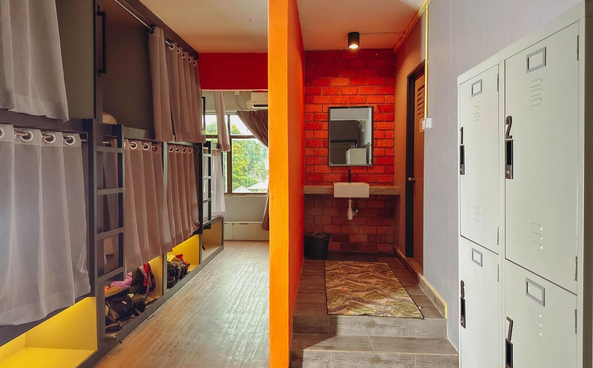Arch Dormitorio Cenang Pantai Cenang  Luaran gambar